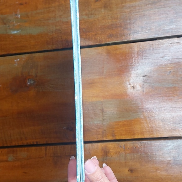 The snowman storybook by Raymond Briggs Children's Book - Picture 7 of 11